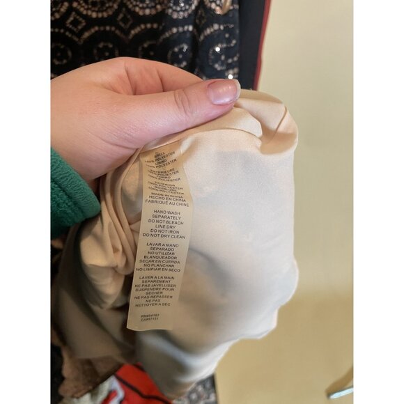 Vince Camuto Fit & Flare Black and Gold Lacey dress. Size 8 - Picture 4 of 4